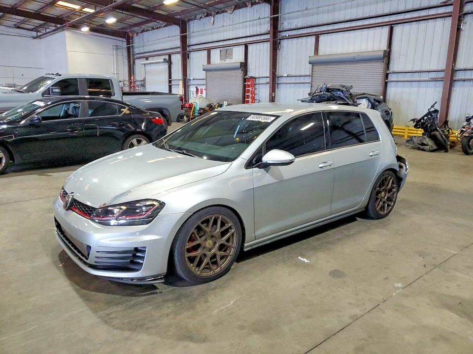 60986566 :رقم المزاد ، 3VW4T7AU7HM072855 vin ، 2017 Volkswagen Gti مزاد بيع