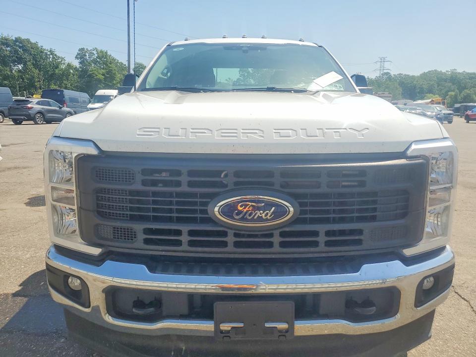2025 Ford F350 მანქანა იყიდება აუქციონზე, vin: 1FT8W3BA3SED98304, აუქციონის ნომერი: 59070006