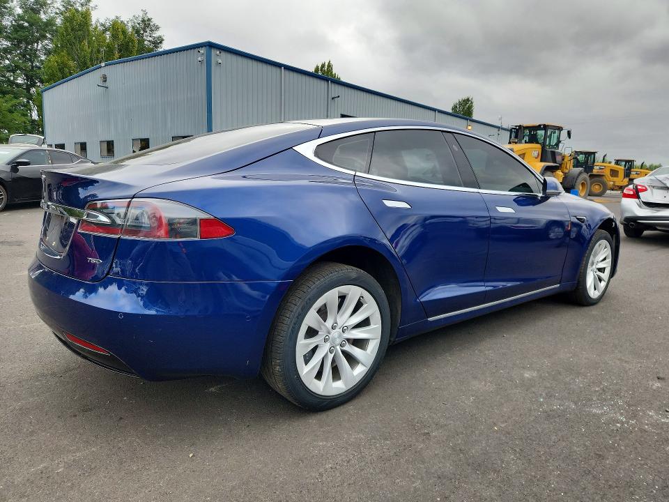 Продаж на аукціоні авто 2018 Tesla Model S, vin: 5YJSA1E20JF245227, номер лоту: 60405126