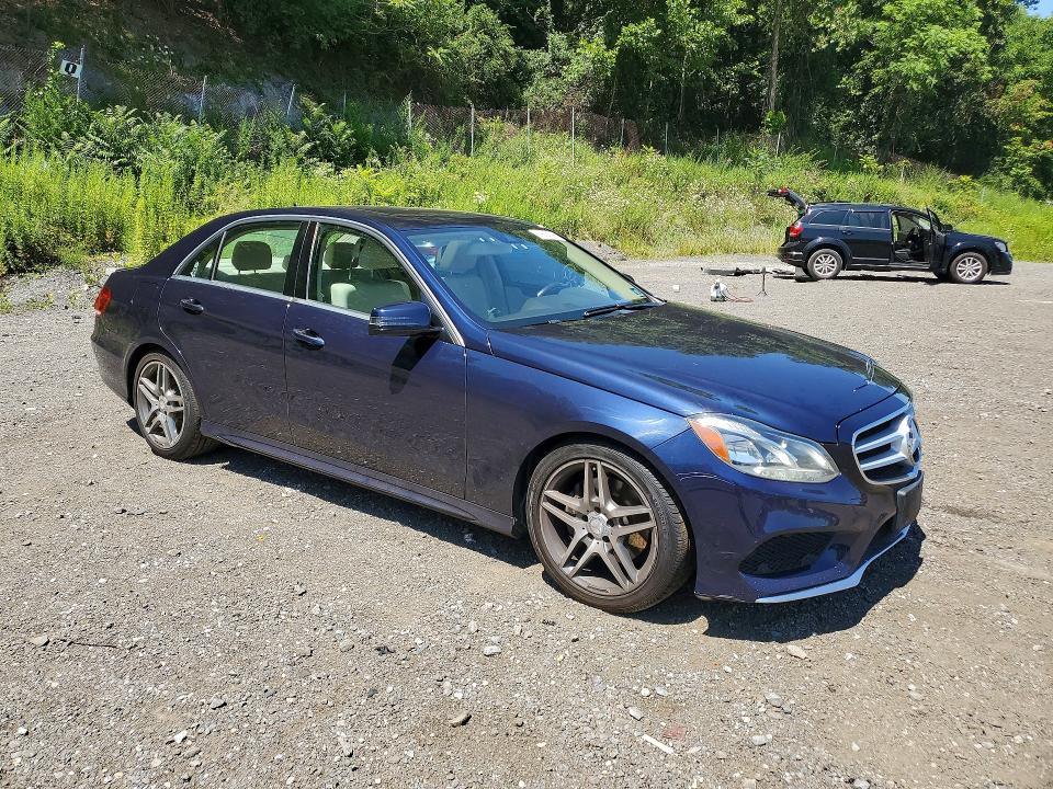 61814196 :رقم المزاد ، WDDHF8JB3FB112892 vin ، 2015 Mercedes-benz E مزاد بيع