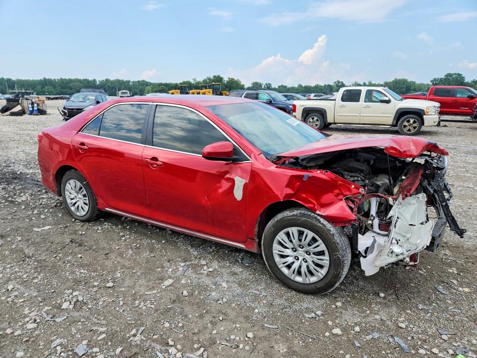 60249936 :رقم المزاد ، 4T1BF1FK1EU864069 vin ، 2014 Toyota Camry مزاد بيع