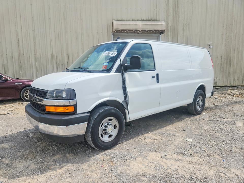85772915 :رقم المزاد ، 1GCWGAFP5N1146637 vin ، 2022 Chevrolet Express G2500 مزاد بيع