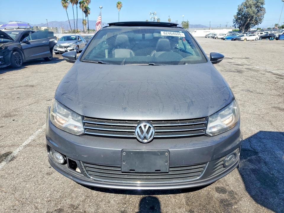 2015 Volkswagen Eos მანქანა იყიდება აუქციონზე, vin: WVWBW8AH3FV002301, აუქციონის ნომერი: 62464606