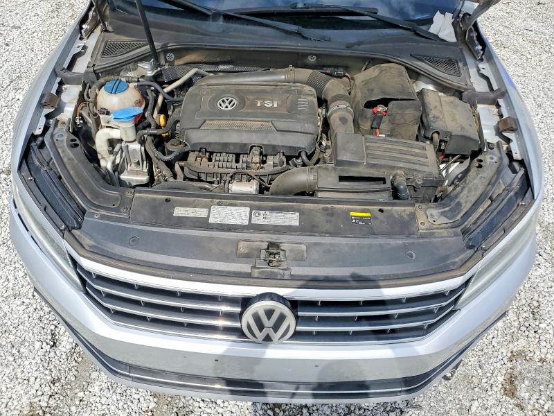 Продажа на аукционе авто 2017 Volkswagen Passat, vin: 1VWBT7A3XHC019812, номер лота: 62073026