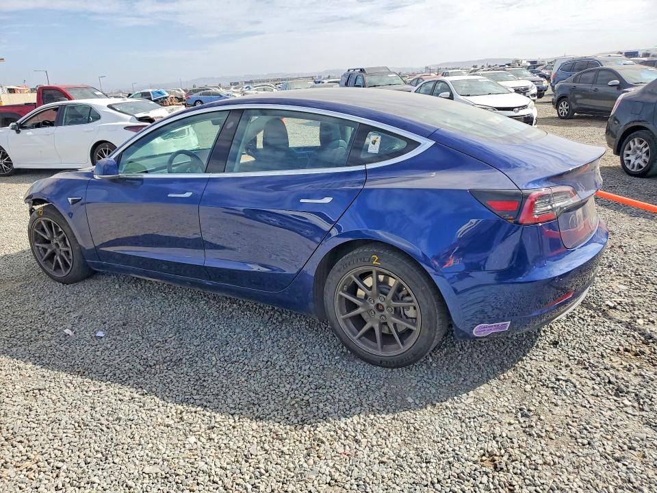 Продаж на аукціоні авто 2018 Tesla Model 3, vin: 5YJ3E1EAXJF154434, номер лоту: 62533886
