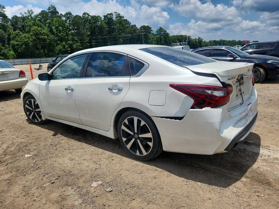 2018 Nissan Altima მანქანა იყიდება აუქციონზე, vin: 1N4AL3AP6JC275192, აუქციონის ნომერი: 59710066
