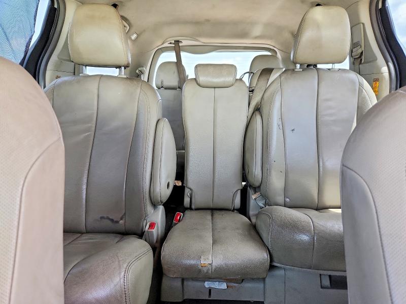2014 Toyota Sienna მანქანა იყიდება აუქციონზე, vin: 5TDYK3DC7ES456102, აუქციონის ნომერი: 60132446