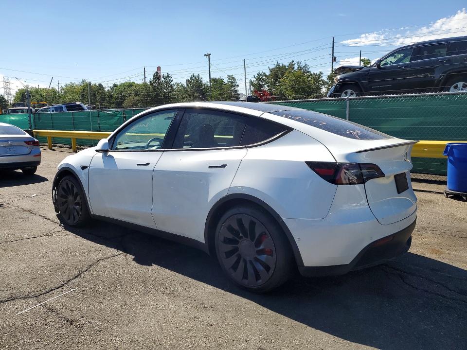 Auction sale of the 2022 Tesla Y, vin: 7SAYGDEF4NF405969, lot number: 57973386