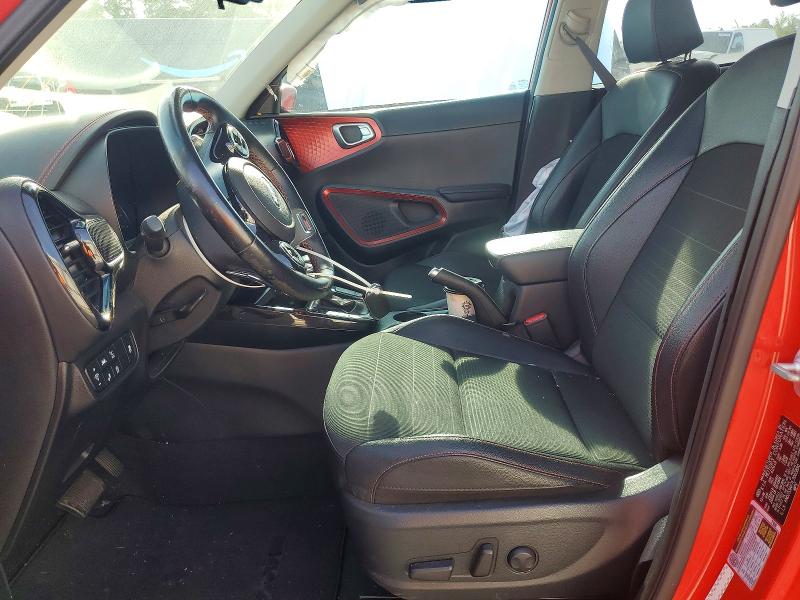 2020 Kia Soul მანქანა იყიდება აუქციონზე, vin: KNDJ53AF7L7005850, აუქციონის ნომერი: 54543776