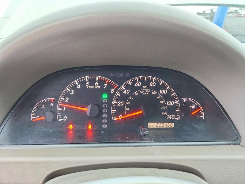 60364406 :رقم المزاد ، 4T1BF32K55U606574 vin ، 2005 Toyota Camry مزاد بيع