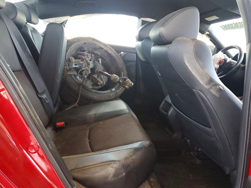 60363006 :رقم المزاد ، 1HGCV1F33JA191139 vin ، 2018 Honda Accord مزاد بيع