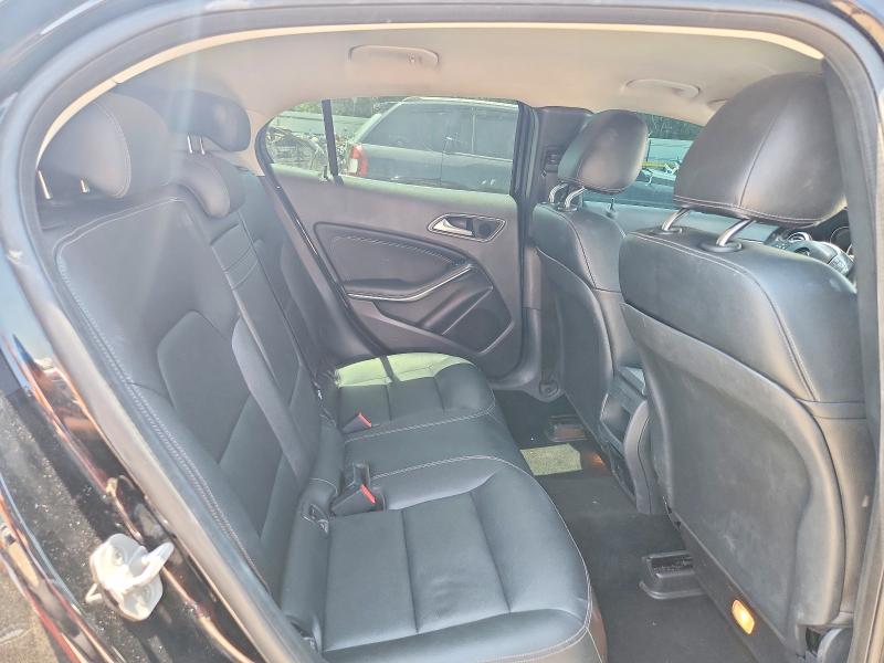 61847446 :رقم المزاد ، WDCTG4EB2FJ128473 vin ، 2015 Mercedes-benz Gla مزاد بيع