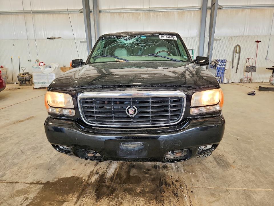 2000 Cadillac Escalade მანქანა იყიდება აუქციონზე, vin: 1GYEK63R8YR207931, აუქციონის ნომერი: 59744446