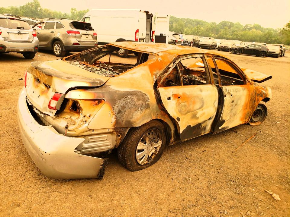2011 Toyota Camry მანქანა იყიდება აუქციონზე, vin: 4T1BF3EK1BU600018, აუქციონის ნომერი: 60522126