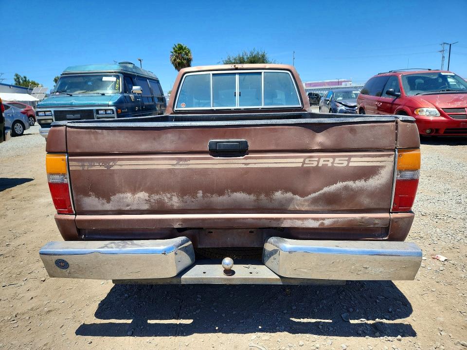 Продажа на аукционе авто 1986 Toyota Pickup, vin: JT4RN56S3G7004690, номер лота: 60009336
