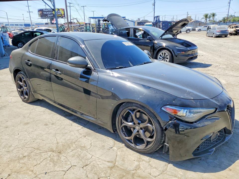 Продажа на аукционе авто 2018 Alfa Romeo Giulia, vin: ZARFAECNXJ7596650, номер лота: 61206236
