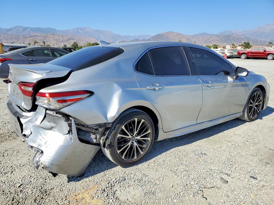 62953656 :رقم المزاد ، 4T1B11HK8KU164413 vin ، 2019 Toyota Camry مزاد بيع