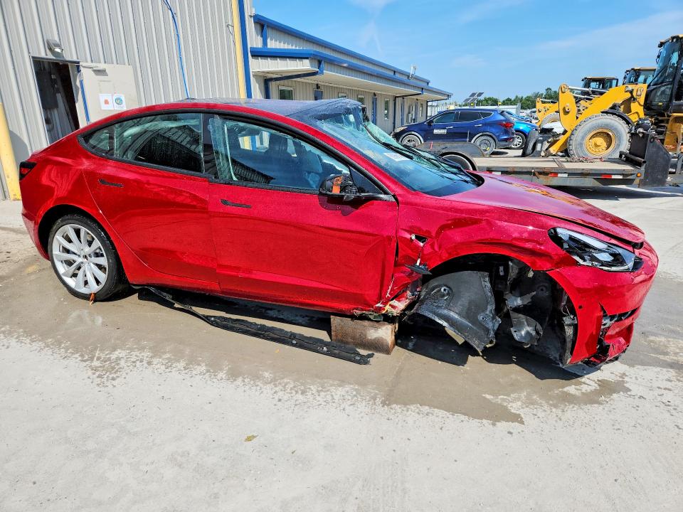 Продажа на аукционе авто 2018 Tesla Model 3, vin: 5YJ3E1EB1JF117099, номер лота: 60866186