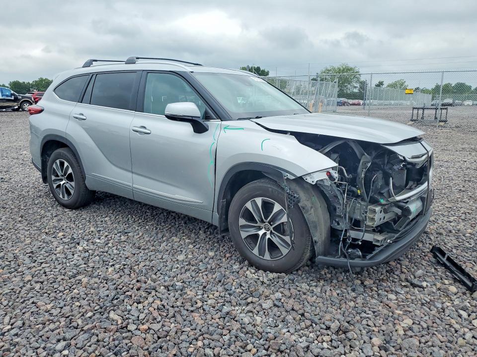 62759686 :رقم المزاد ، 5TDKDRBH8PS012604 vin ، 2023 Toyota Highlander مزاد بيع