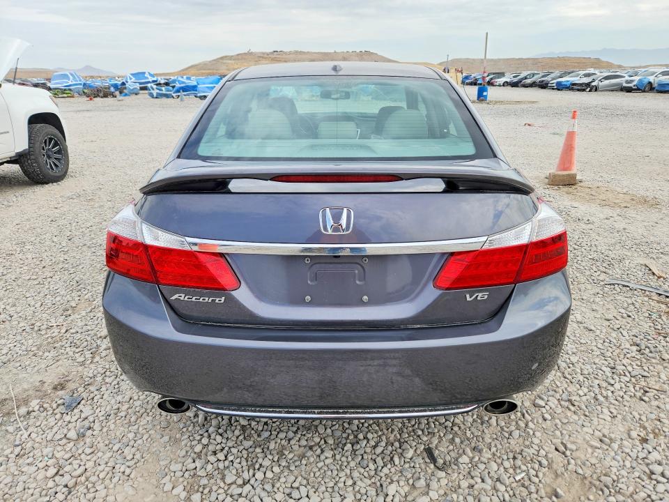 Продажа на аукционе авто 2013 Honda Accord, vin: 1HGCR3F88DA018359, номер лота: 61204566