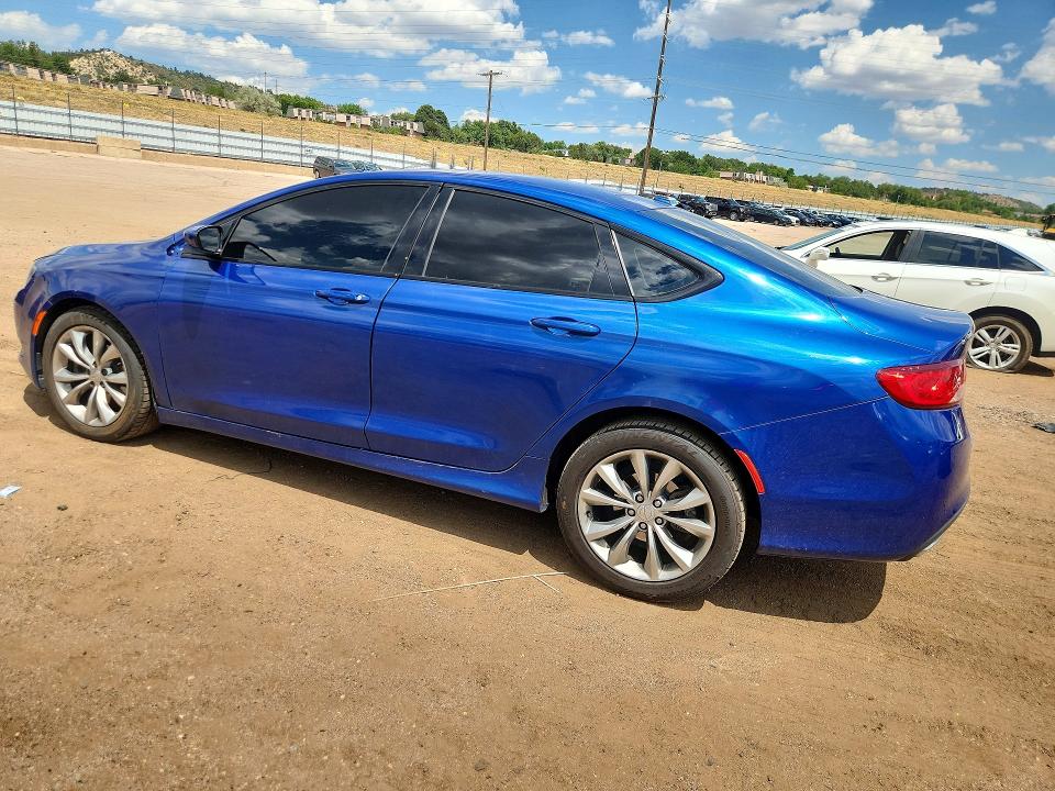 62294316 :رقم المزاد ، 1C3CCCBB1FN712473 vin ، 2015 Chrysler 200 مزاد بيع