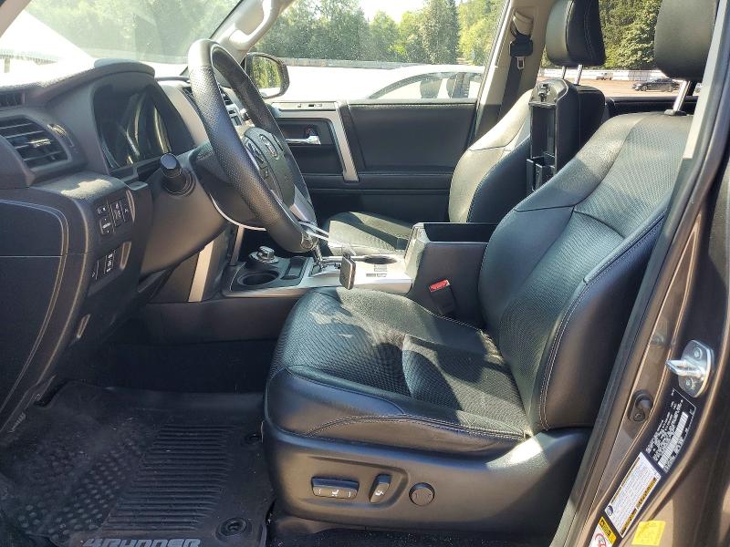 60960396 :رقم المزاد ، JTEBU5JR0J5574797 vin ، 2018 Toyota 4runner مزاد بيع