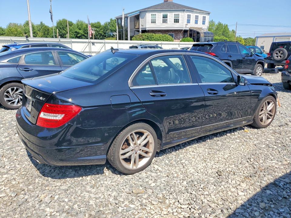 62245076 :رقم المزاد ، WDDGF8AB9ER320938 vin ، 2014 Mercedes-benz C مزاد بيع