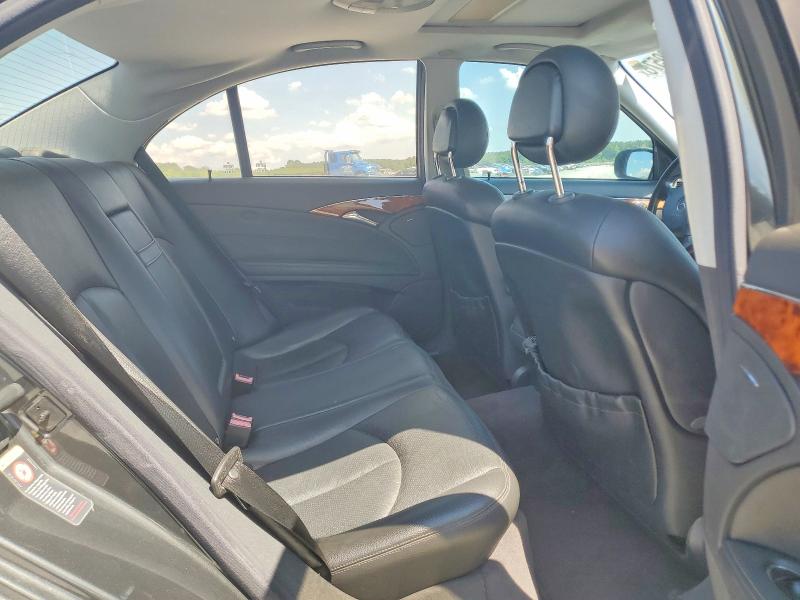 60299576 :رقم المزاد ، WDBUF65J64A488406 vin ، 2004 Mercedes-benz E مزاد بيع