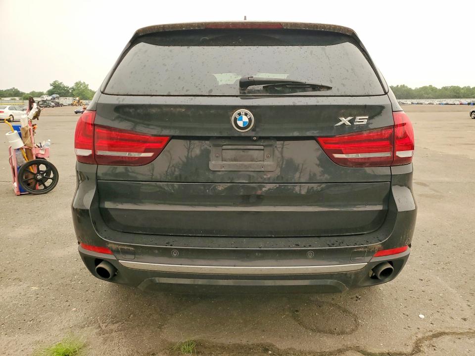 61330786 :رقم المزاد ، 5UXKR0C56F0K71111 vin ، 2015 Bmw X5 مزاد بيع