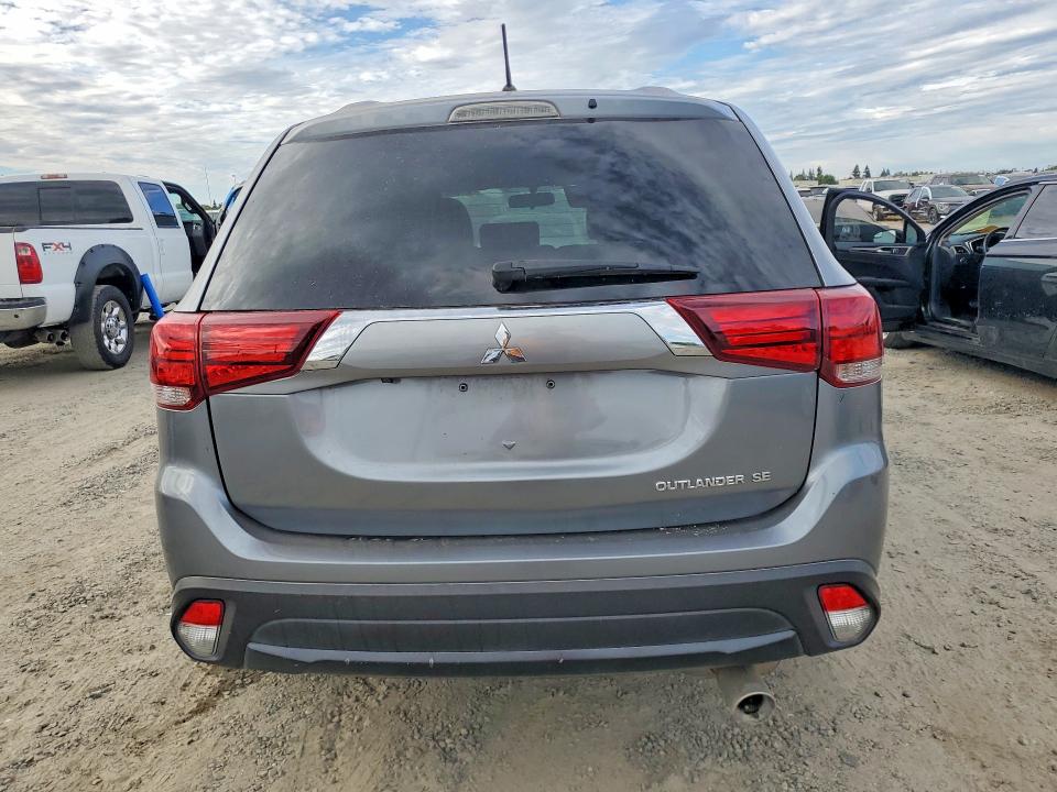 Продаж на аукціоні авто 2016 Mitsubishi Outlander, vin: JA4AD3A34GZ020366, номер лоту: 61333886