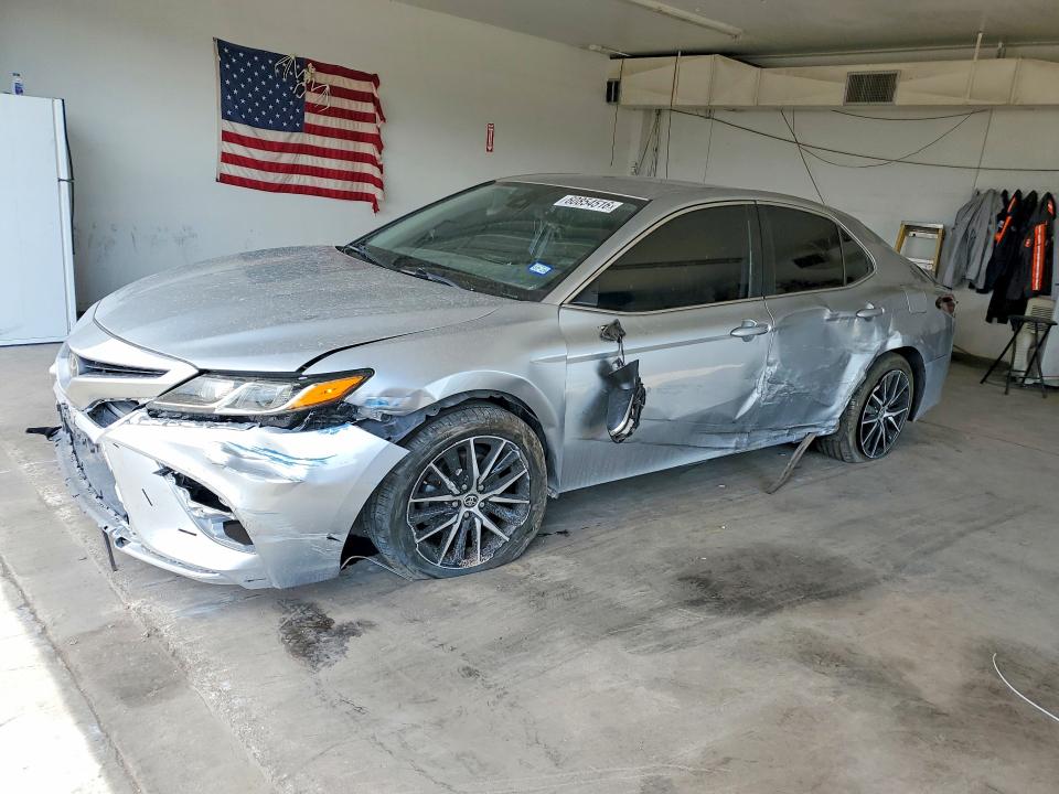 Продажа на аукционе авто 2022 Toyota Camry, vin: 4T1G11AK8NU686236, номер лота: 60854516