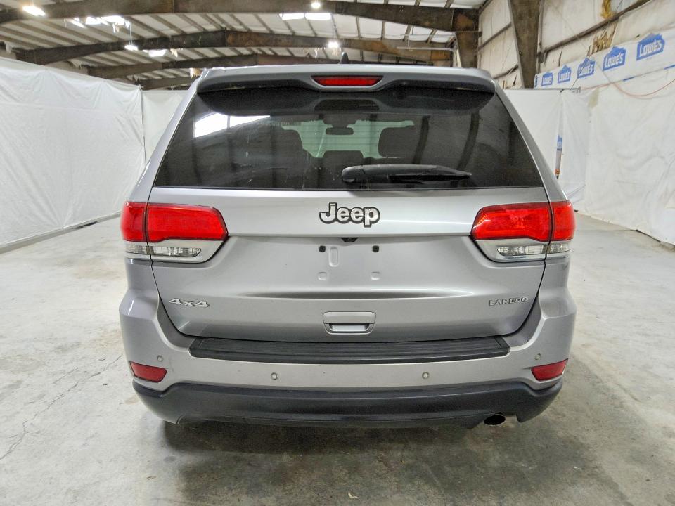 61105186 :رقم المزاد ، 1C4RJFAG0JC225652 vin ، 2018 Jeep Grand Cherokee مزاد بيع