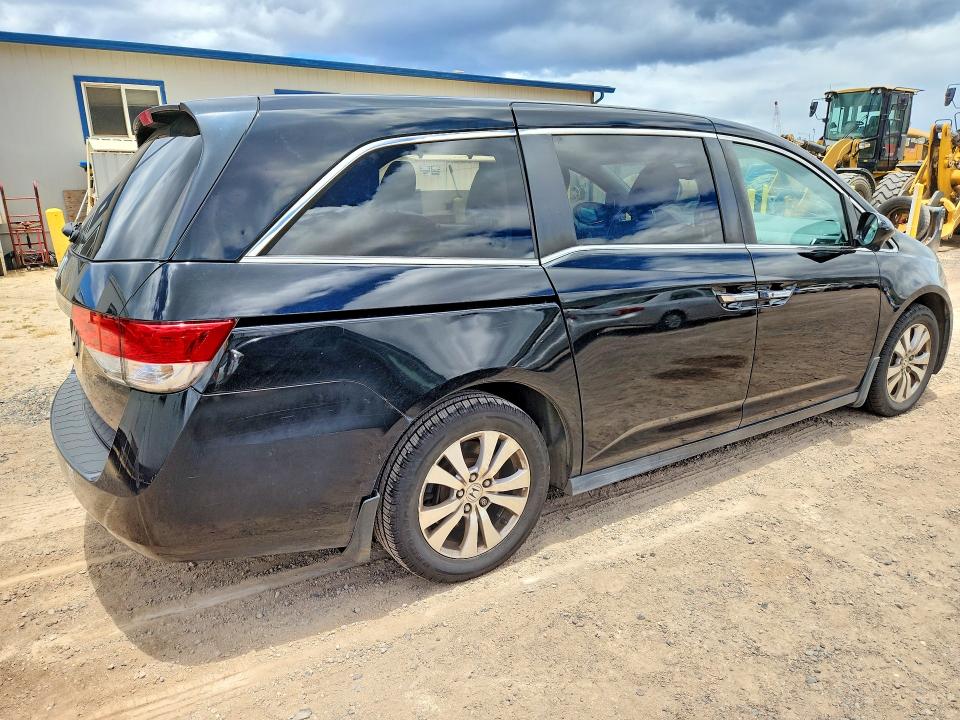 60699926 :رقم المزاد ، 5FNRL5H65FB127566 vin ، 2015 Honda Odyssey مزاد بيع