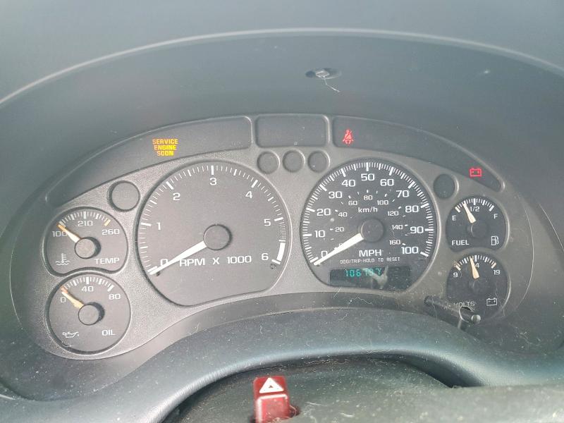 62120806 :رقم المزاد ، 1GNCS18W82K143184 vin ، 2002 Chevrolet Blazer مزاد بيع
