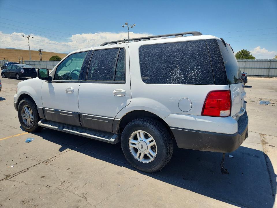 2005 Ford Expedition მანქანა იყიდება აუქციონზე, vin: 1FMPU16525LA06234, აუქციონის ნომერი: 61041066