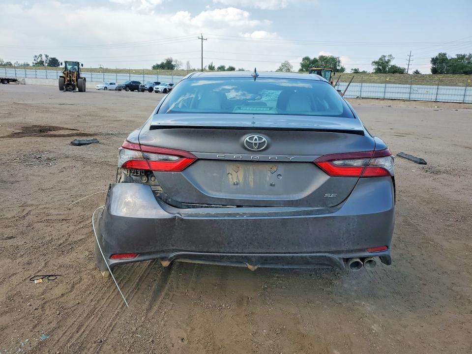 Продаж на аукціоні авто 2022 Toyota Camry, vin: 4T1T11AK4NU686488, номер лоту: 58741156
