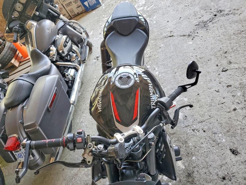 2018 Triumph Motorcycle Street Triple მანქანა იყიდება აუქციონზე, vin: SMTA464S9JT815922, აუქციონის ნომერი: 59635876