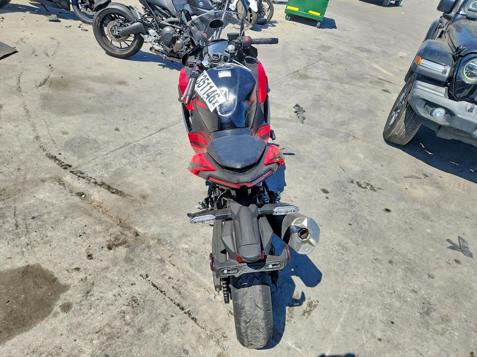 61351146 :رقم المزاد ، ML5EXGJ13RDA12910 vin ، 2024 Kawasaki Ex500 مزاد بيع