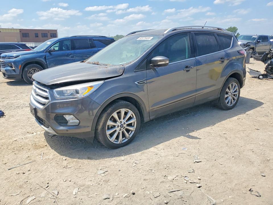 2018 Ford Escape მანქანა იყიდება აუქციონზე, vin: 1FMCU9J9XJUB25046, აუქციონის ნომერი: 60979406