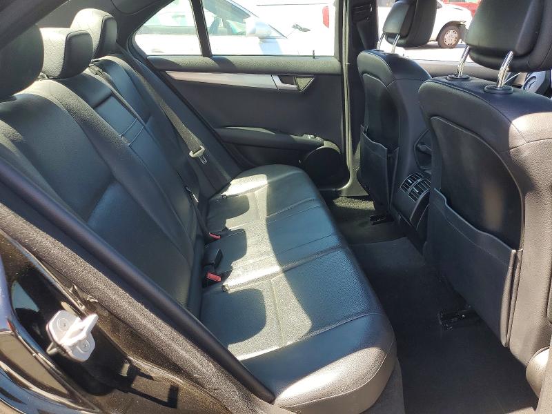 2014 Mercedes-benz C მანქანა იყიდება აუქციონზე, vin: WDDGF4HB8EA945697, აუქციონის ნომერი: 63071706