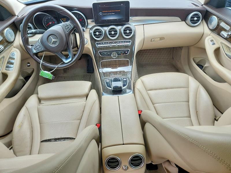 2015 Mercedes-benz C მანქანა იყიდება აუქციონზე, vin: 55SWF4KB9FU013241, აუქციონის ნომერი: 62292576