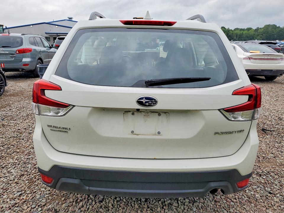 62828466 :رقم المزاد ، JF2SKADC3MH539427 vin ، 2021 Subaru Forester مزاد بيع