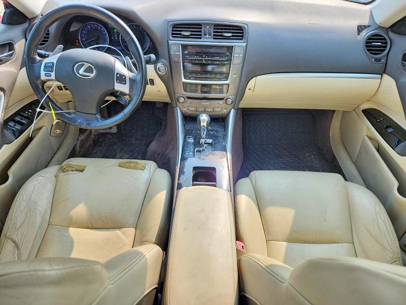 61146066 :رقم المزاد ، JTHCF5C27B5049027 vin ، 2011 Lexus Is مزاد بيع