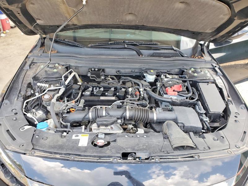 61612876 :رقم المزاد ، 1HGCV1F35JA068779 vin ، 2018 Honda Accord مزاد بيع