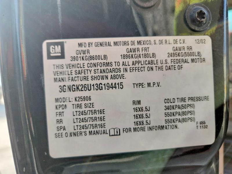 2003 Chevrolet Suburban მანქანა იყიდება აუქციონზე, vin: 3GNGK26U13G194415, აუქციონის ნომერი: 61586396