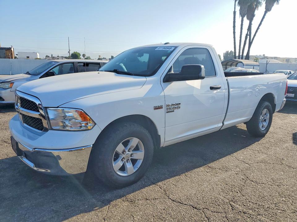61194946 :رقم المزاد ، 3C6JR6DT6MG547641 vin ، 2021 Ram 1500 Classic مزاد بيع