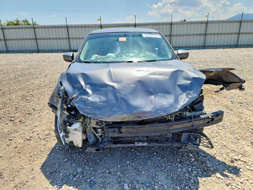 63059146 :رقم المزاد ، 3N1AB7AP5JY305958 vin ، 2018 Nissan Sentra مزاد بيع