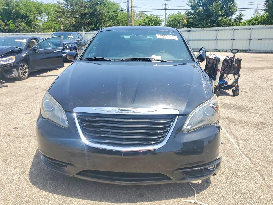 Продаж на аукціоні авто 2011 Chrysler 200, vin: 1C3BC8FG8BN613724, номер лоту: 58985136