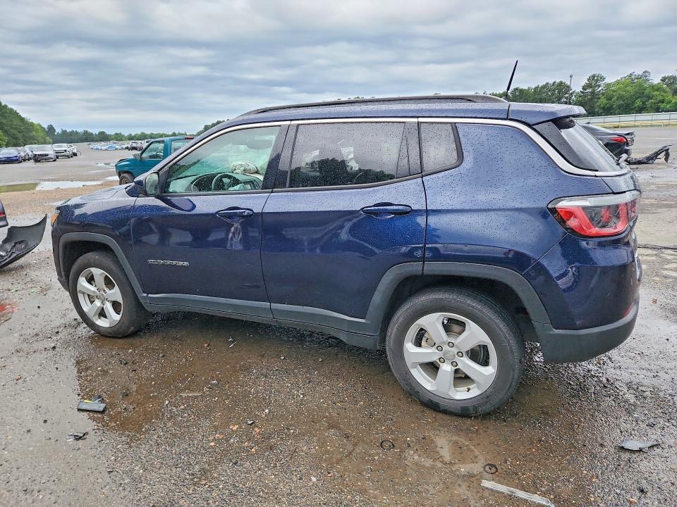 60052276 :رقم المزاد ، 3C4NJDBB6JT283646 vin ، 2018 Jeep Compass مزاد بيع