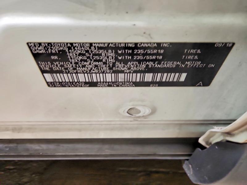2018 Toyota Rav4 მანქანა იყიდება აუქციონზე, vin: 2T3DFREV3JW837282, აუქციონის ნომერი: 63050006